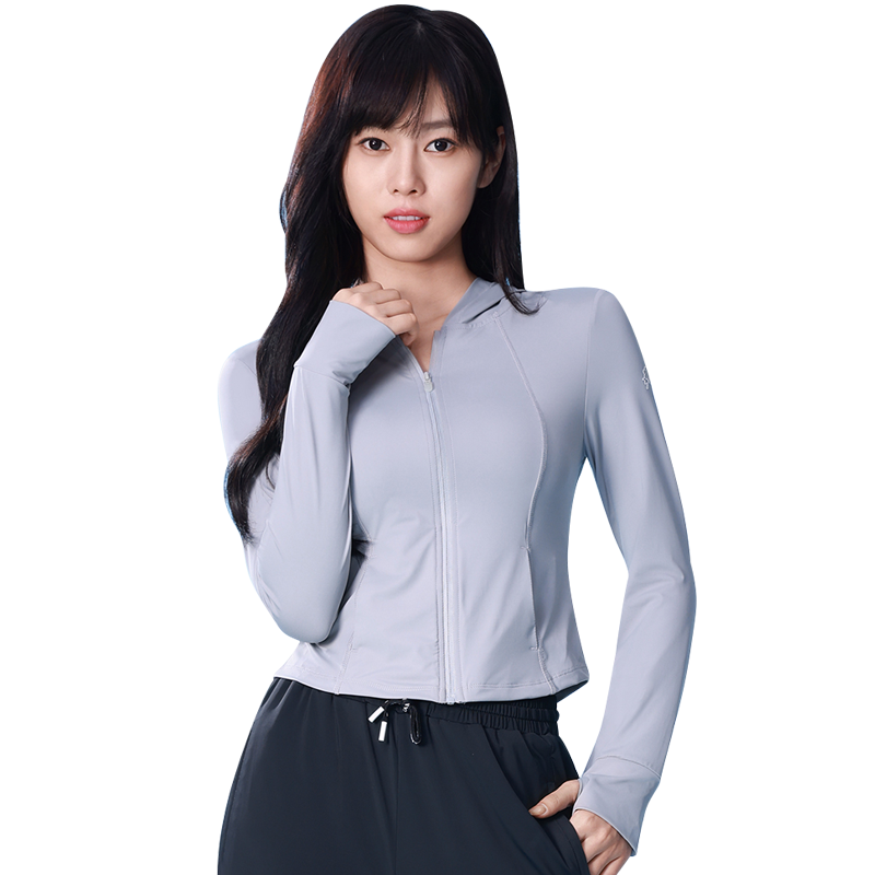 小红书短款防晒服骆驼