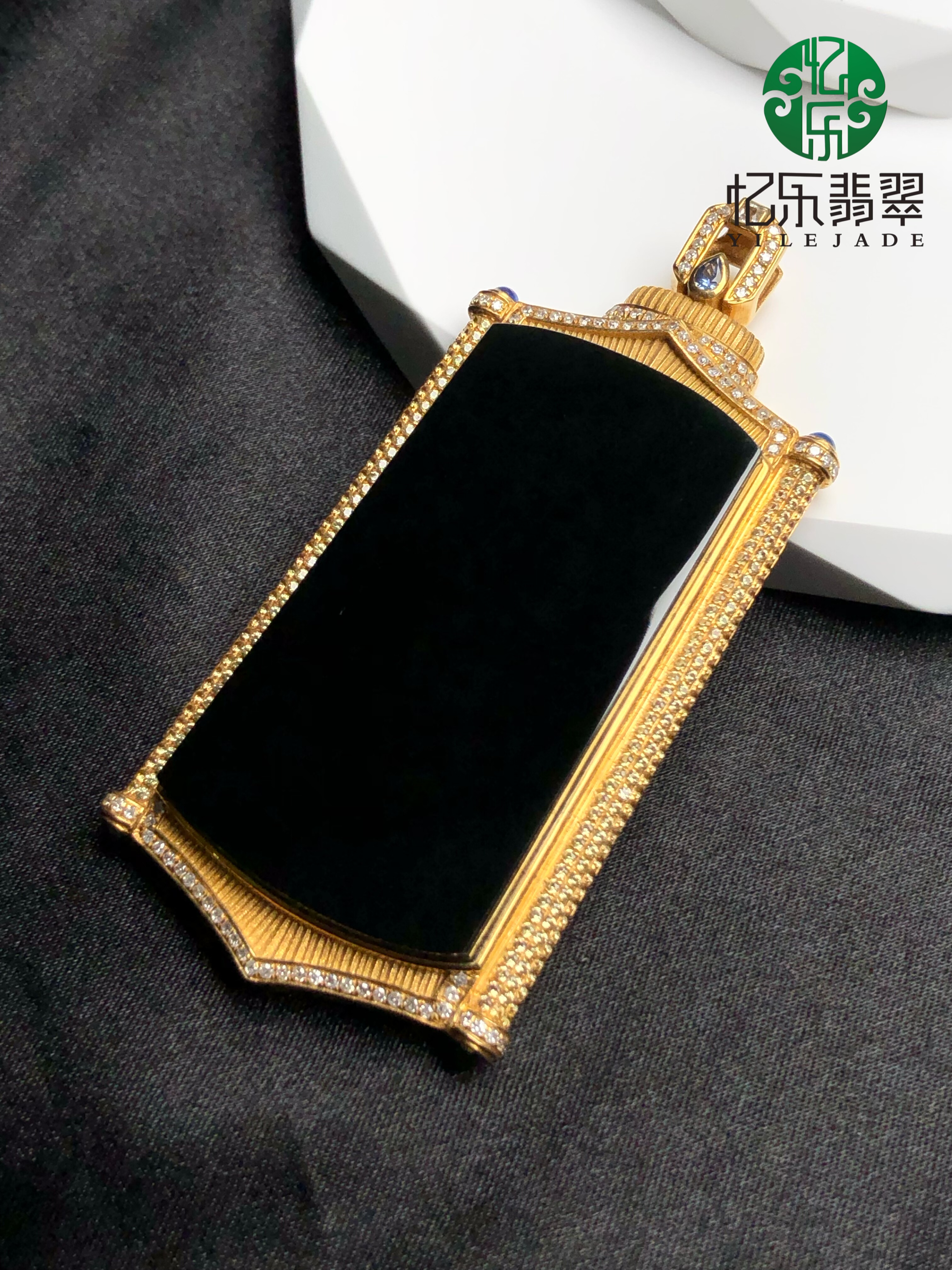 缅甸天然A货翡翠墨翠无事牌吊坠高品质墨翠18k无事牌珍藏品