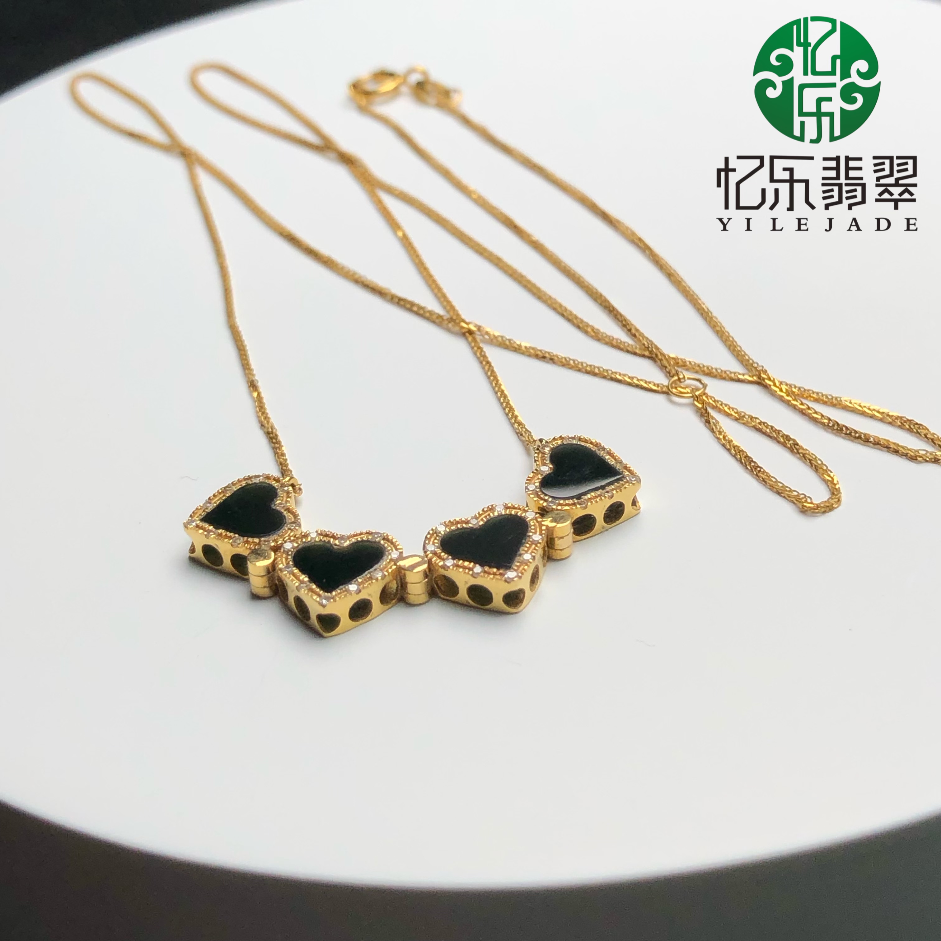 缅甸天然A货翡翠墨翠爱心项链1颈饰