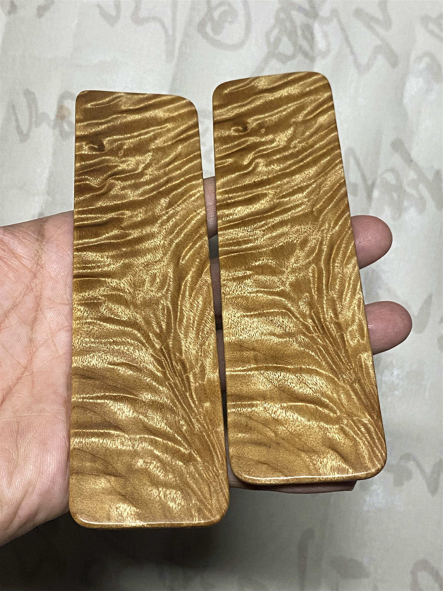 纯天然金丝楠木书签教师节文玩国风礼品乌木吊坠实木手玩件龙胆纹