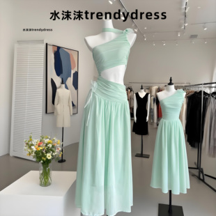 夏季 连衣裙女 新款 浪漫温柔斜肩海边度假巨好看甜美纯欲风网纱长款