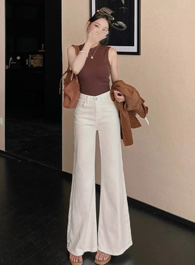 乔栈气质白色宽松喇叭牛仔裤女秋冬新款高腰显瘦不贴腿拖地微喇裤