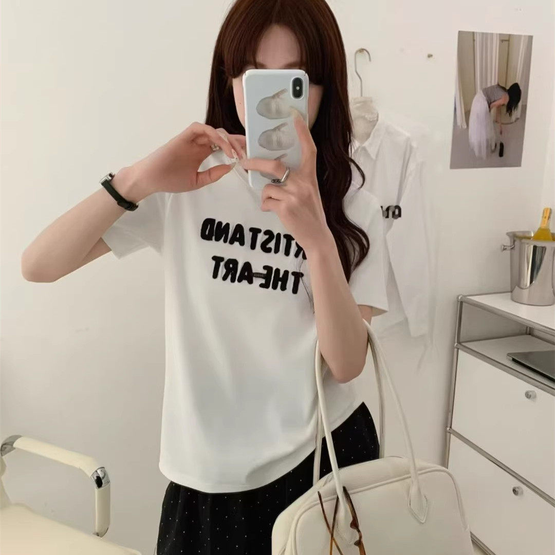 韩系植绒字母简约百搭短袖T恤女2026春季新款韩版宽松百搭上衣潮