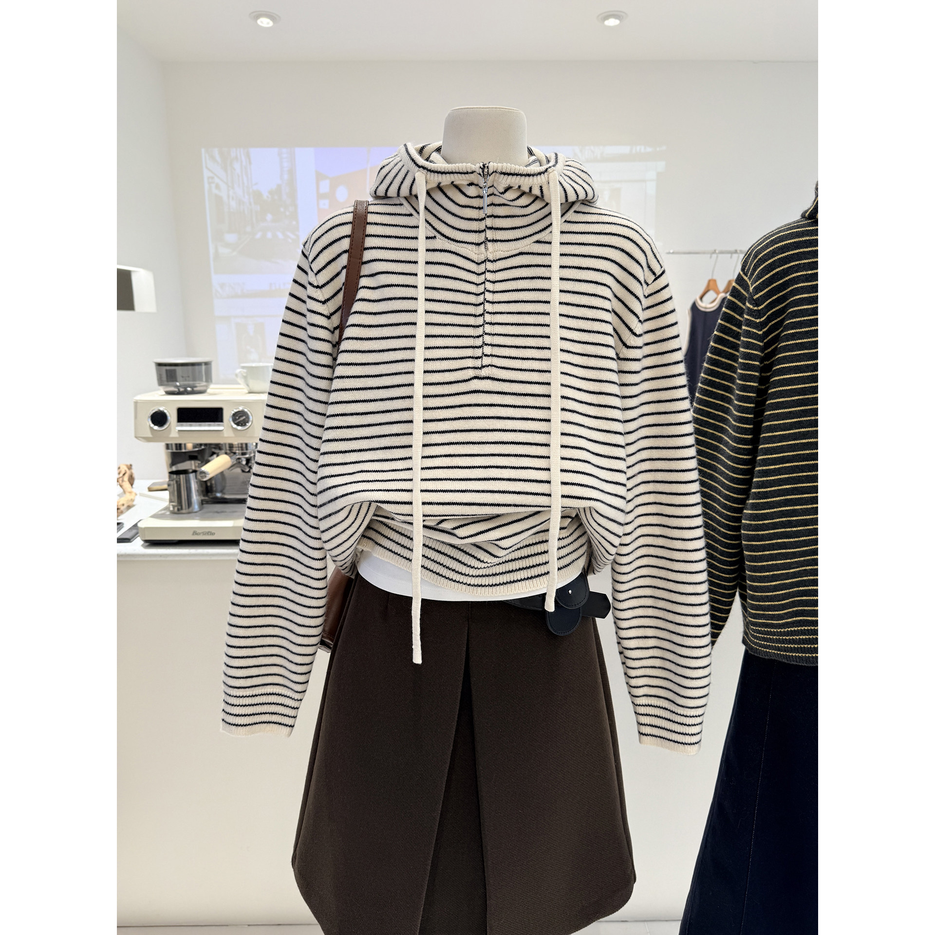 秋冬新款韩系通勤风半拉链连帽条纹毛衣女宽松百搭套头长袖上衣,女装/女士精品,毛衣,淘宝优惠券,粉丝福利购,淘宝优惠卷