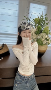 t恤别致绝美不规则打底衫 长袖 纯欲翻边性感斜露肩上衣女春装 法式