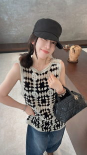 百搭圆领无袖 2025秋款 时尚 韩版 针织马甲女宽松显瘦上衣 新款