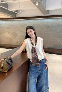 百搭V领镂空针织马甲女宽松显瘦无袖 2025秋款 时尚 韩版 上衣 新款