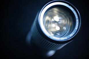 美能达MINOLTA全幅手动长焦镜头MC100 5.6MD转接nex 200