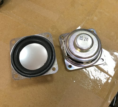 精品1.5寸方形低音40mm2w箱喇叭
