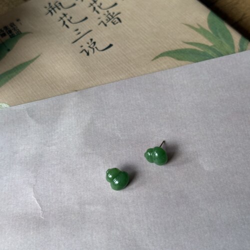 925银碧玉耳环（葫芦）电镀层掉色属于正常现象）1301