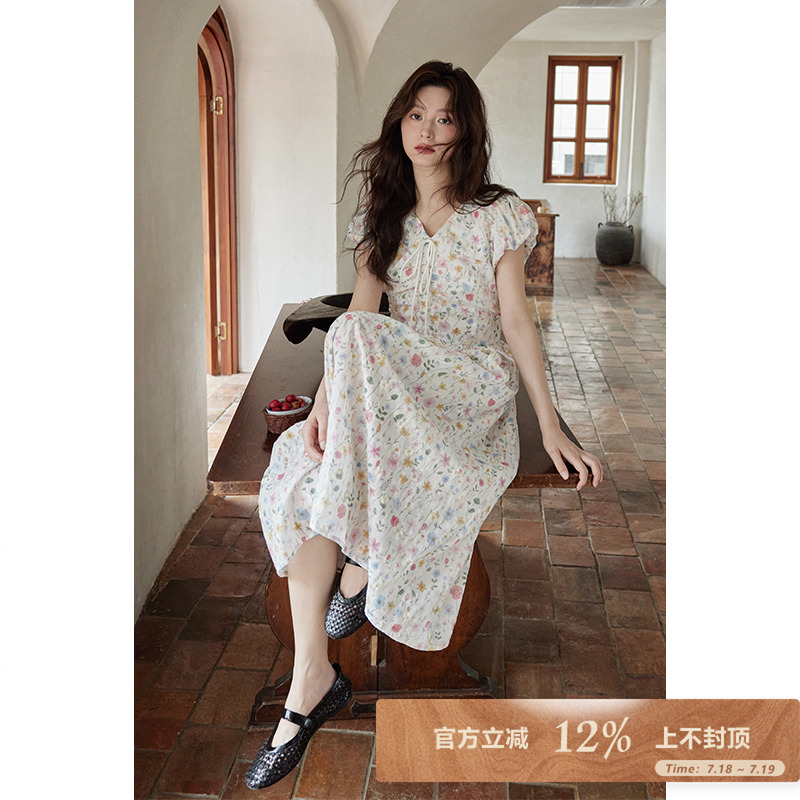 夕蒙2025新款夏韩系气质复古裙子小个子绝美系带白色碎花连衣裙女