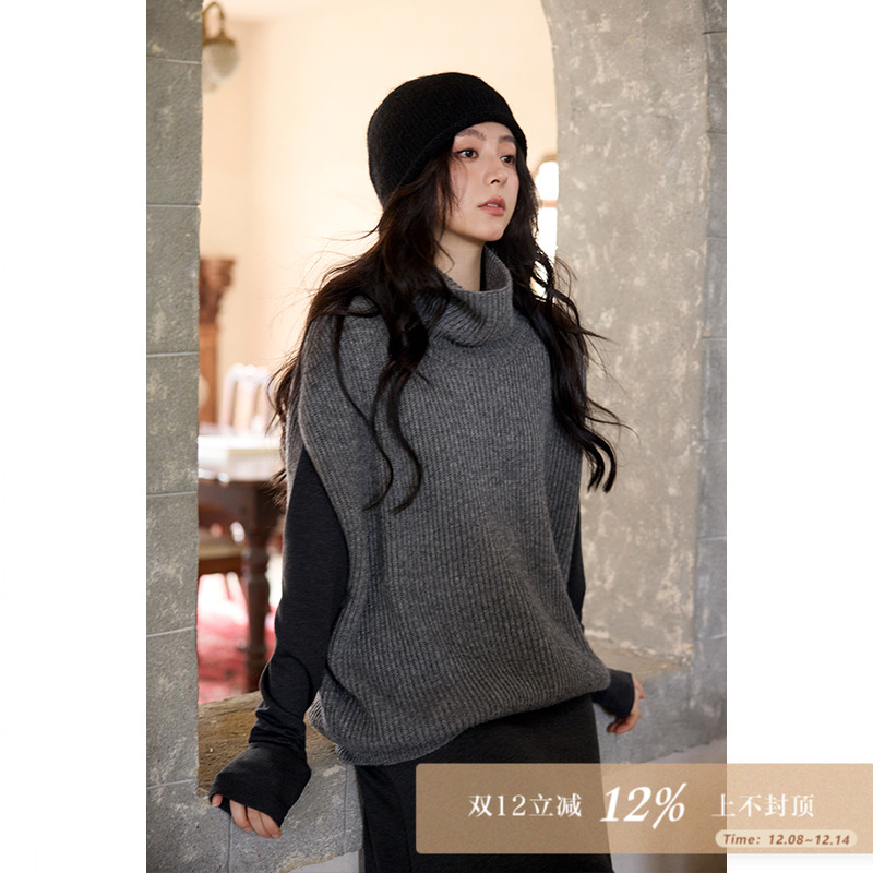 夕蒙2025新款冬季韩系针织衫宽松慵懒风独特高级感高领马甲毛衣女