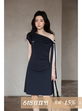 夕蒙2026新款春夏韩系特别好看裙子辣妹藏蓝色绑带收腰斜肩连衣裙