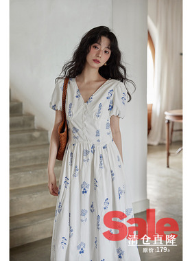 【清仓秒杀】夏季泡泡袖法式气质温柔风收腰白色v领碎花连衣裙女