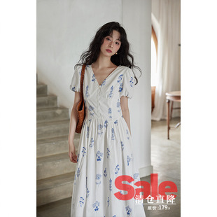 法式 泡泡袖 夏季 气质温柔风收腰白色v领碎花连衣裙女 清仓秒杀