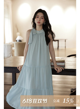 夕蒙2026新款夏小个子蓝色气质无袖挂脖背心连衣裙女度假风长裙