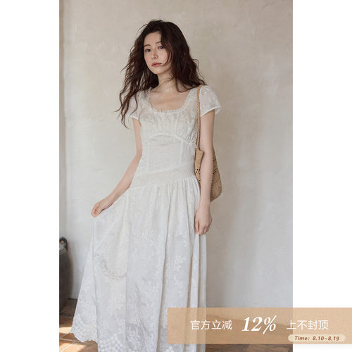 夕蒙2026新款夏季韩系独特设计感裙子长款收腰花边U领提花连衣裙
