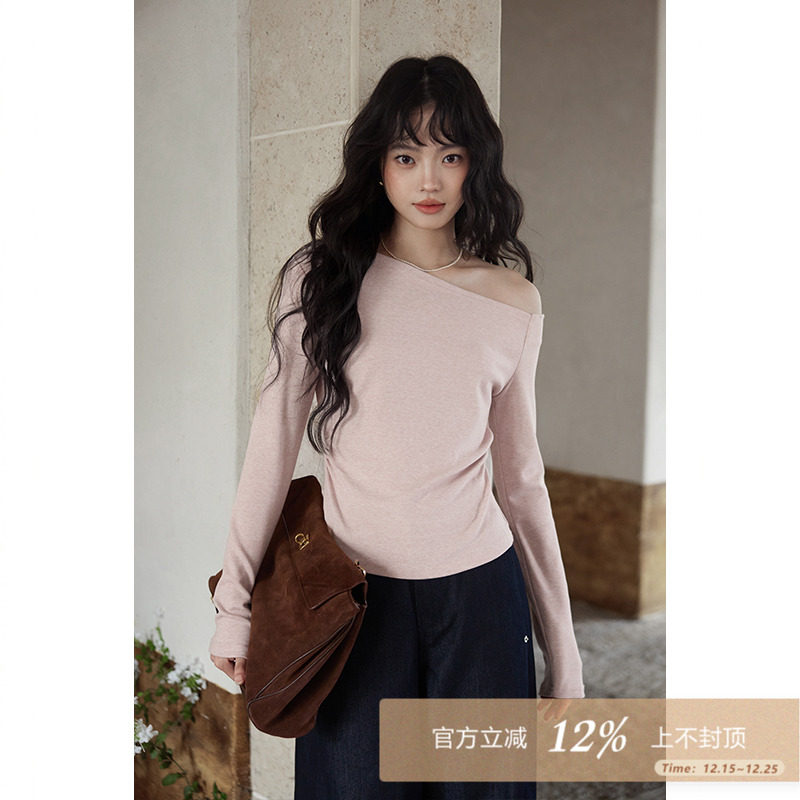 夕蒙2025新款秋季韩系高级感chic别致上衣斜肩粉色长袖t恤女
