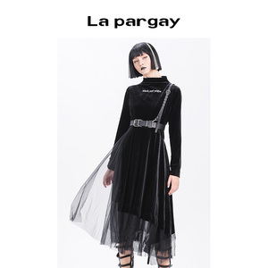 Lapargay纳帕佳2023新款黑色裙子个性时尚休闲长袖高领针织连衣裙