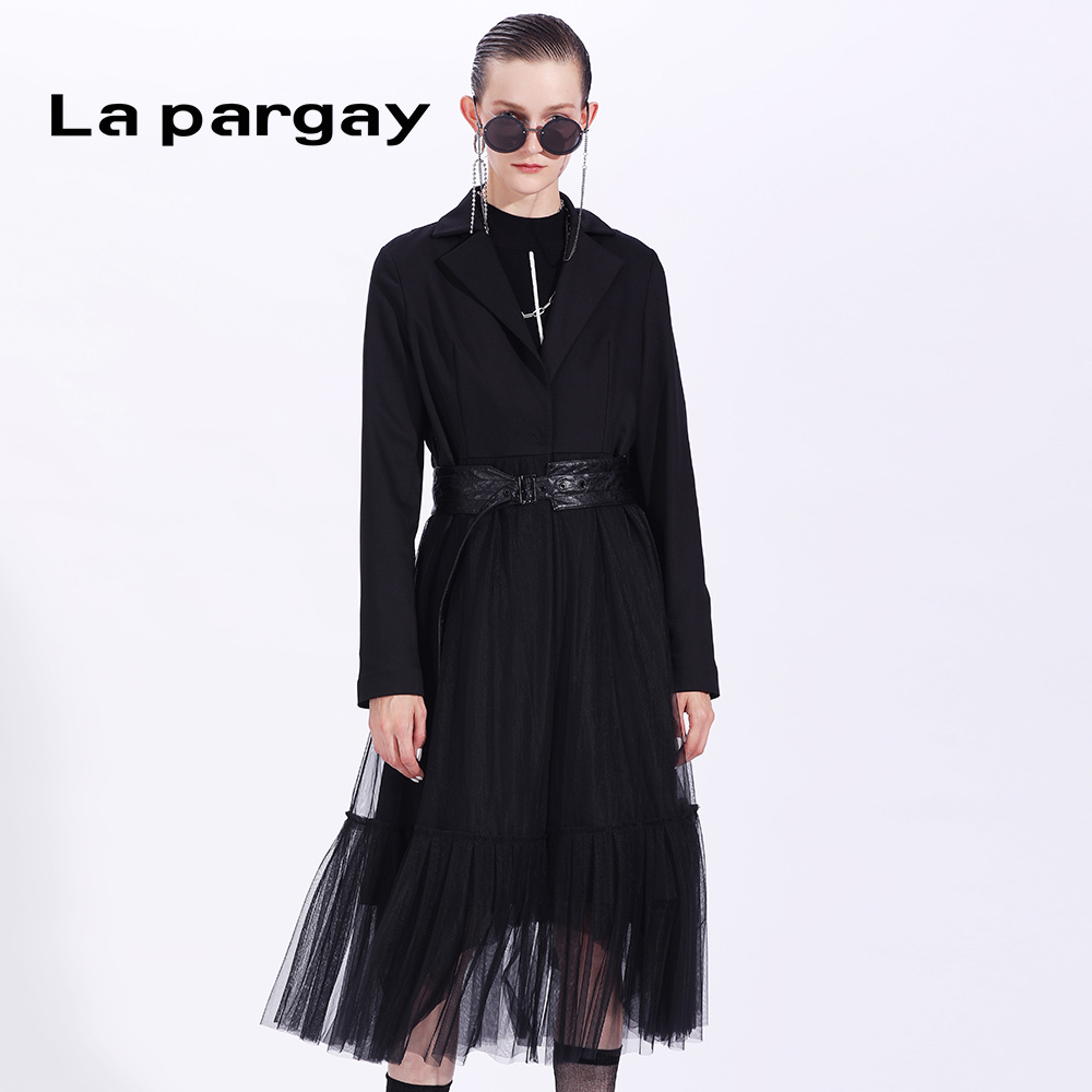 黑色显瘦长外套Lapargay