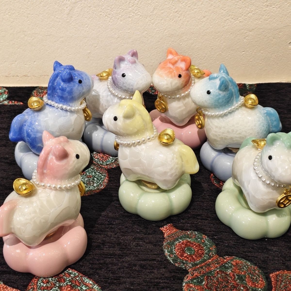 新款小马结晶马年转转可爱陶瓷桌面旋转马上有钱摆件车载马上发财,家居饰品,桌面摆件,淘宝优惠券,粉丝福利购,淘宝优惠卷