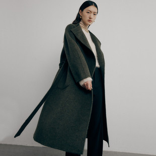 PALUOPO/帕罗绵羊毛女大衣ET23262D