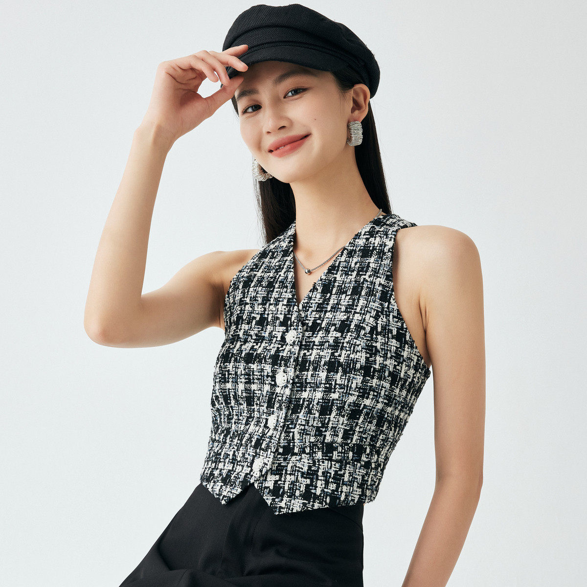 PALUOPO/帕罗秋冬V领通勤休闲马甲短款背心女ET2F2023D