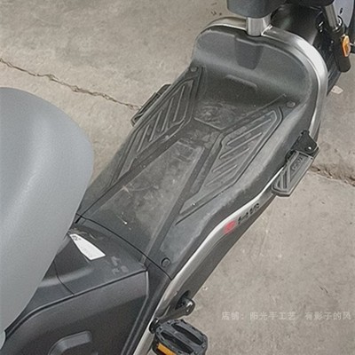 适用台铃潮战G电动车脚垫防水