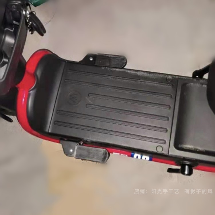 爱玛小马腾P260电动车脚垫防水