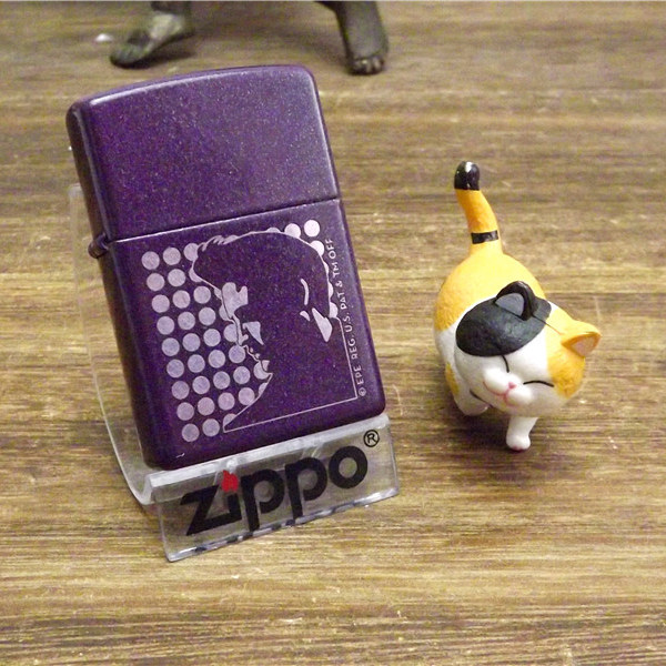 05年好品珍珠漆猫王二手zippo正品美国防风打火机