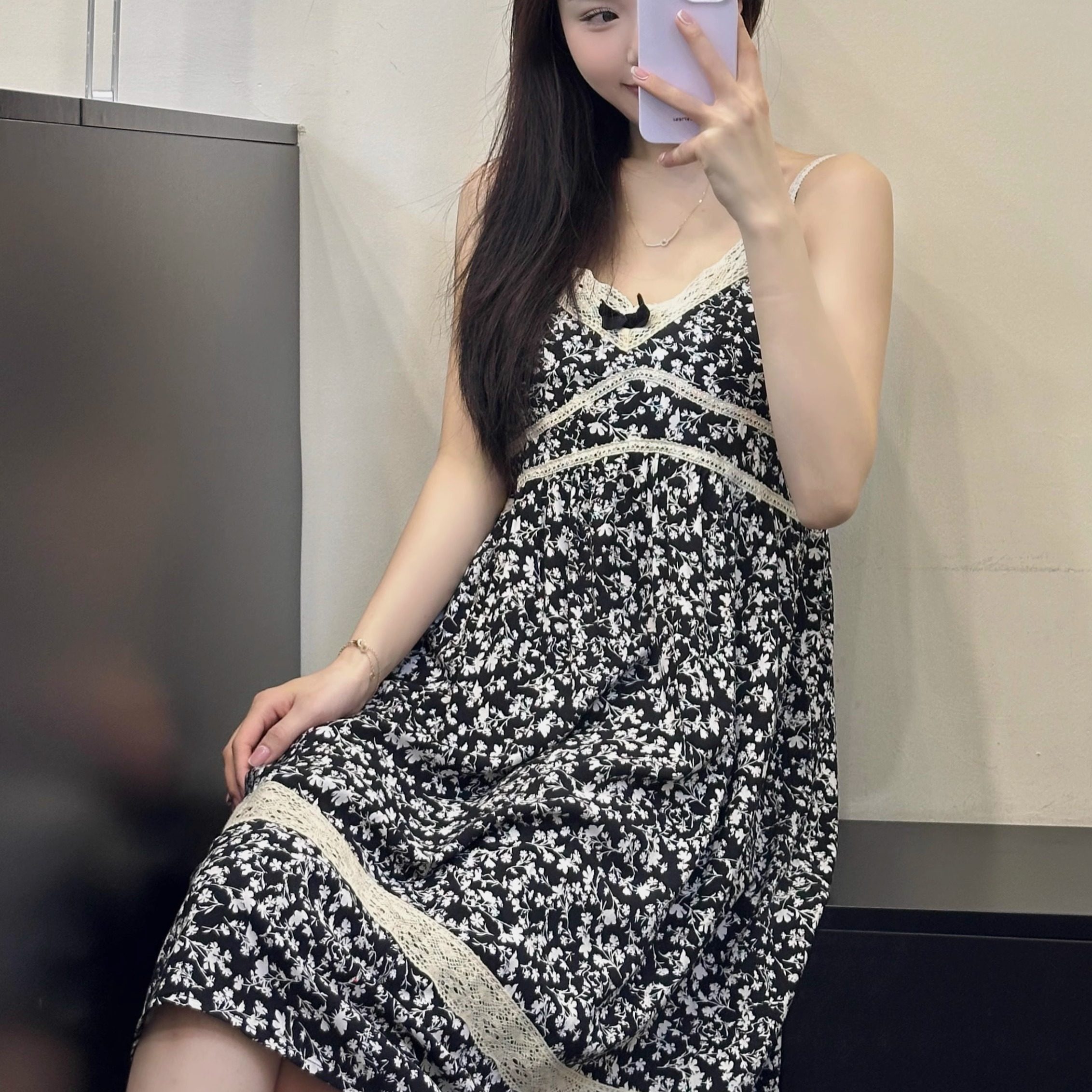 吊带裙带胸垫迪士尼女士夏季新款黑色碎花裙子睡衣睡裙显瘦家居服