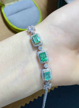 天然祖母绿手链，高净度，颜色美火彩超赞，925银镀白金色尺寸4*6