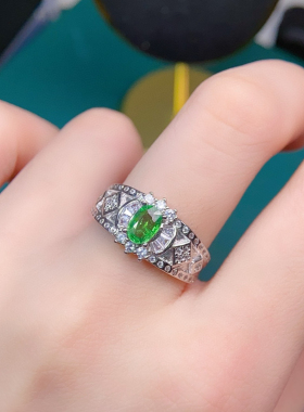 新款到货天然沙弗来戒指新鲜出炉了高净度颜色超好宽戒壁美美哒