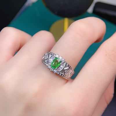 新款到货天然沙弗来戒指新鲜出炉了高净度颜色超好宽戒壁美美哒