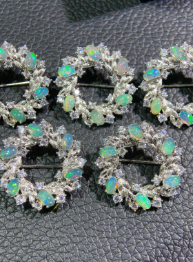 纯天然欧泊吊坠胸针两用款3*5mm925银精工镶嵌厚重用银