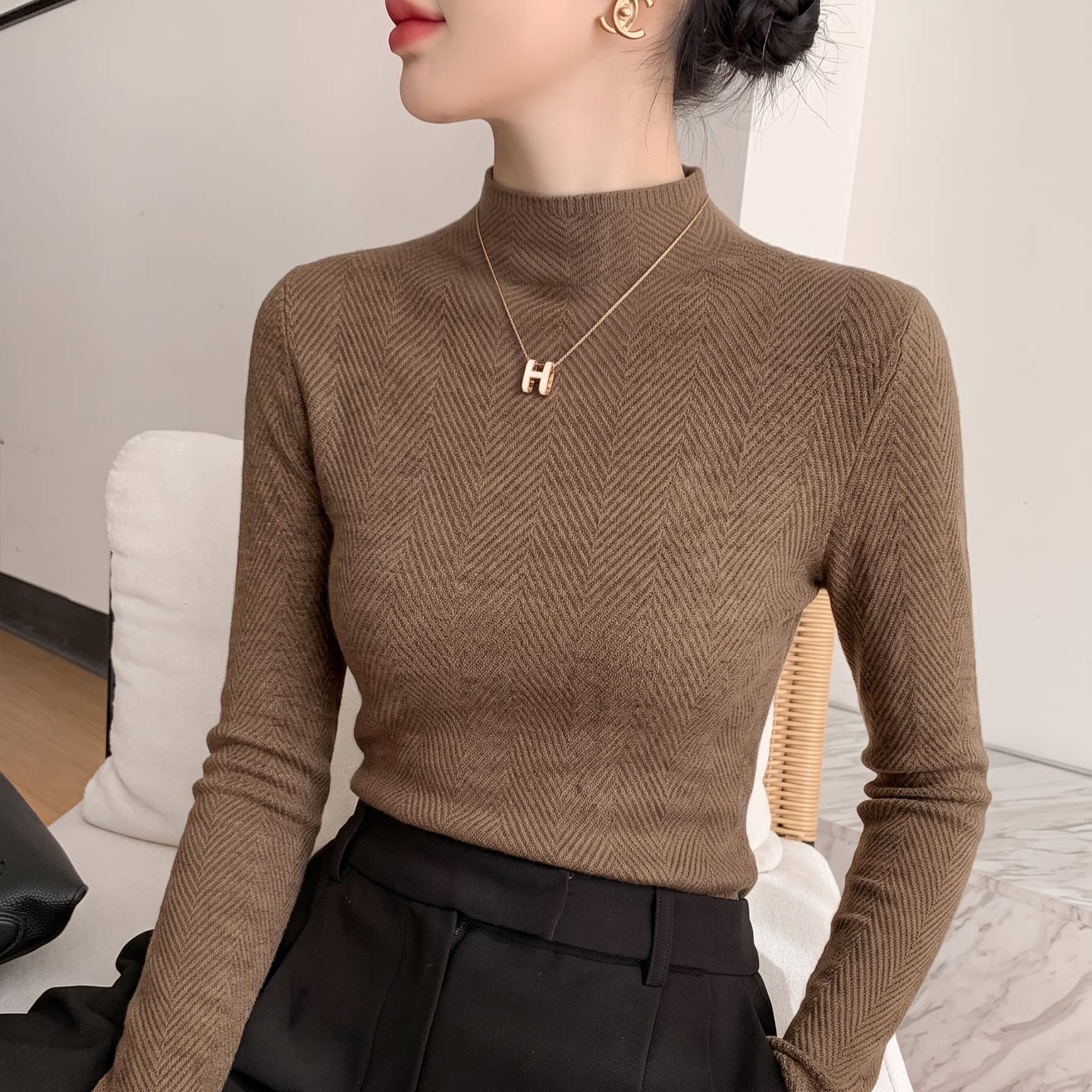 半高领修身显瘦秋冬女款针织衫