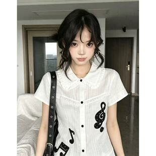 韩系音符刺绣白色娃娃领短袖衬衫女夏季气质甜美修身显瘦百搭上衣