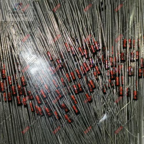 BZX55C2V4 2.4V 2V4 稳压管 DO35 直插二极管 全新原装