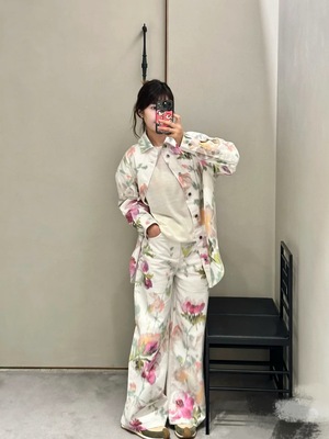 2025早春新款女装休闲简约翻领长袖花卉印花衬衫