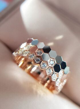 宋慧乔轻奢蜂窝蜂巢戒指冷淡风ins网红镀18k玫瑰金带钻戒跨境