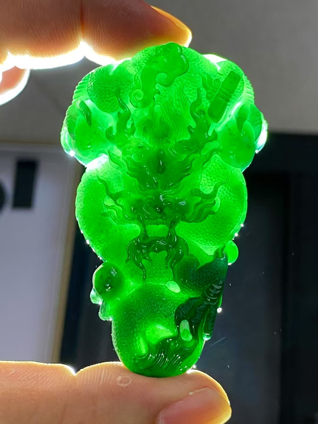墨翠龙腾四海吊坠 天然翡翠牌子