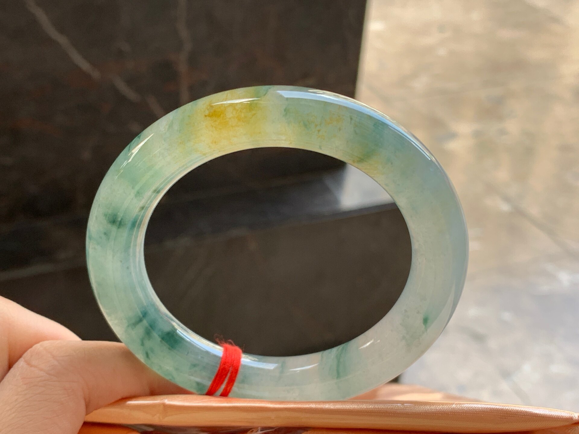 翡翠黄翡蓝花圆条手镯 飘花灵韵 圈口57