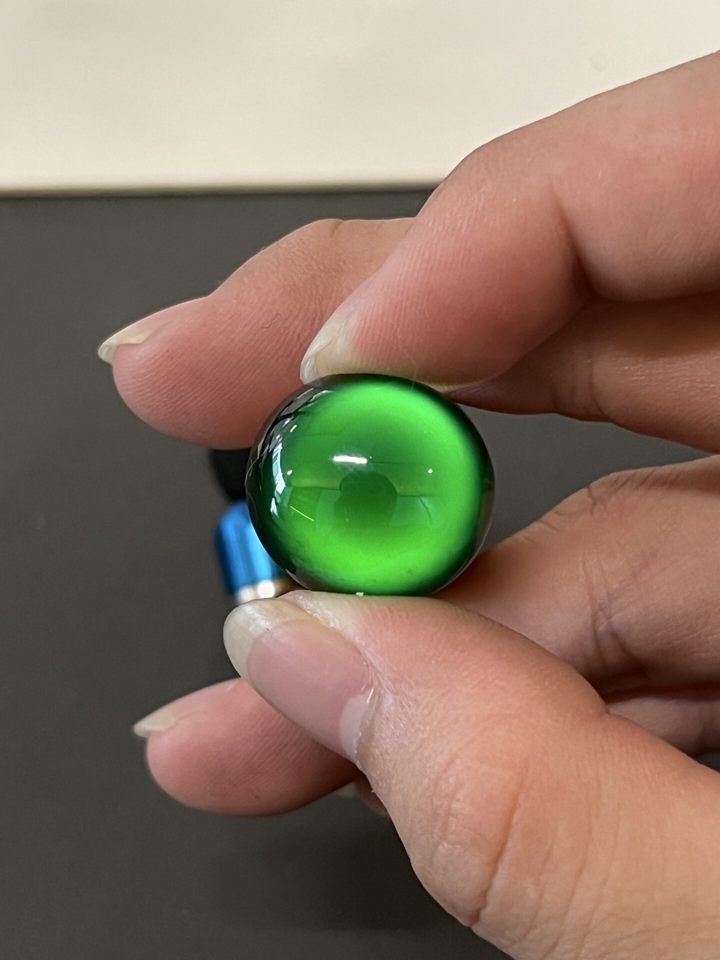 精品翡翠墨翠蛋面 十级黑 打灯通透