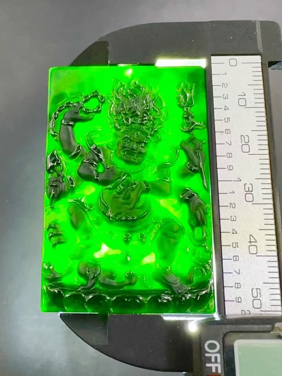 天然翡翠墨翠 冰种不动明王牌子吊坠