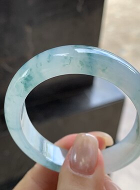 翡翠冰种飘花贵妃镯 种水一流 圈口52 53 正圈50可以戴