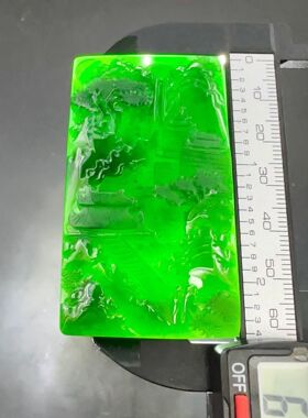 翡翠墨翠山水牌吊坠 黑度好 灯照全透 很厚实