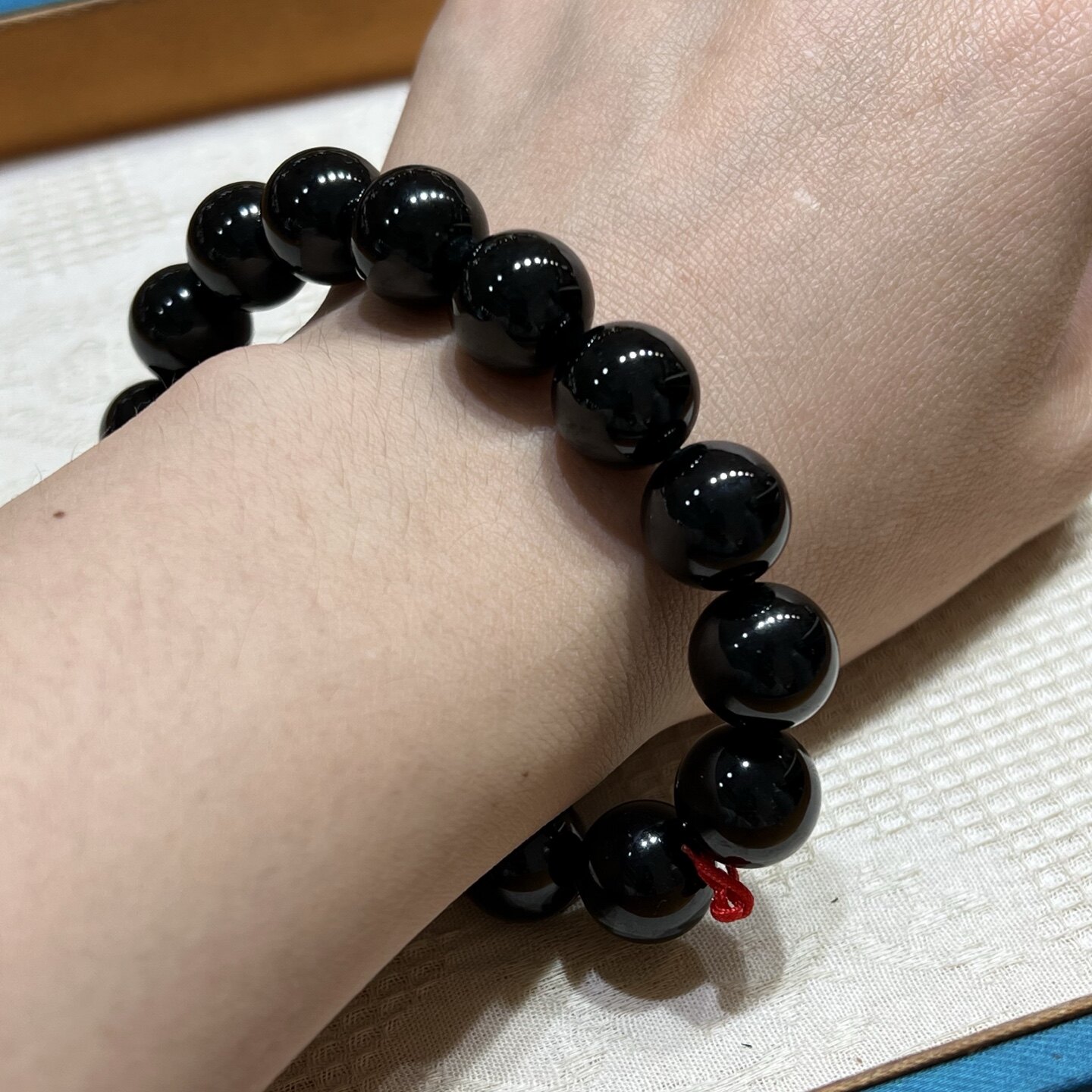 缅甸翡翠墨翠手串,直径13mm,16颗