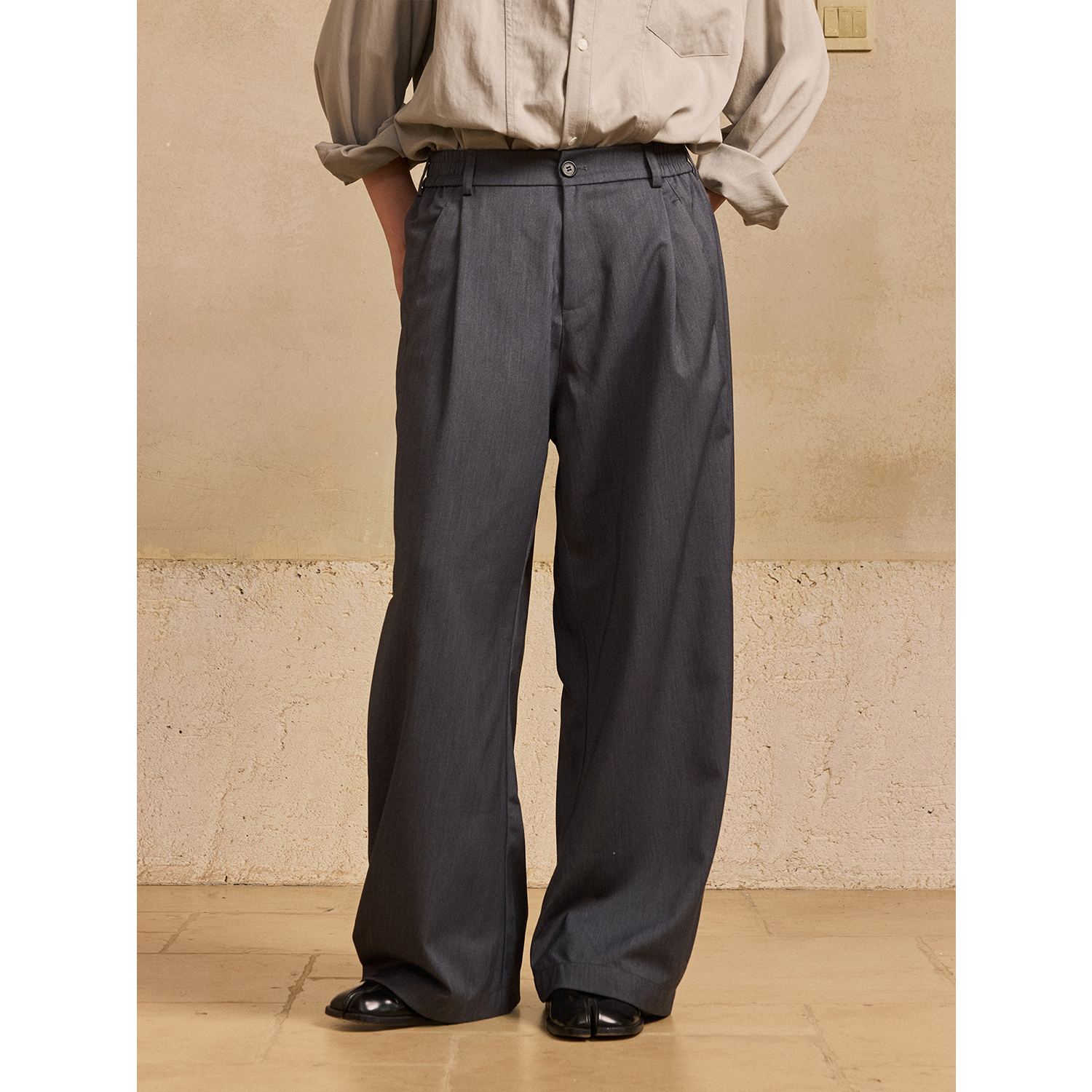 LR MADE 25AW 侧缝骨线打褶 微弧弯刀版型 挺阔垂感休闲长西裤