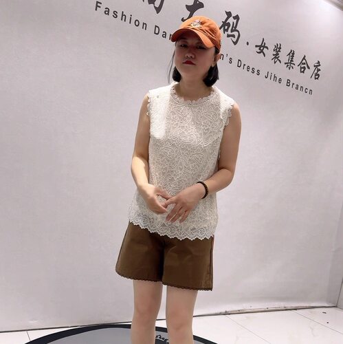 芮娜依莲夏季新款大码蕾丝背心女