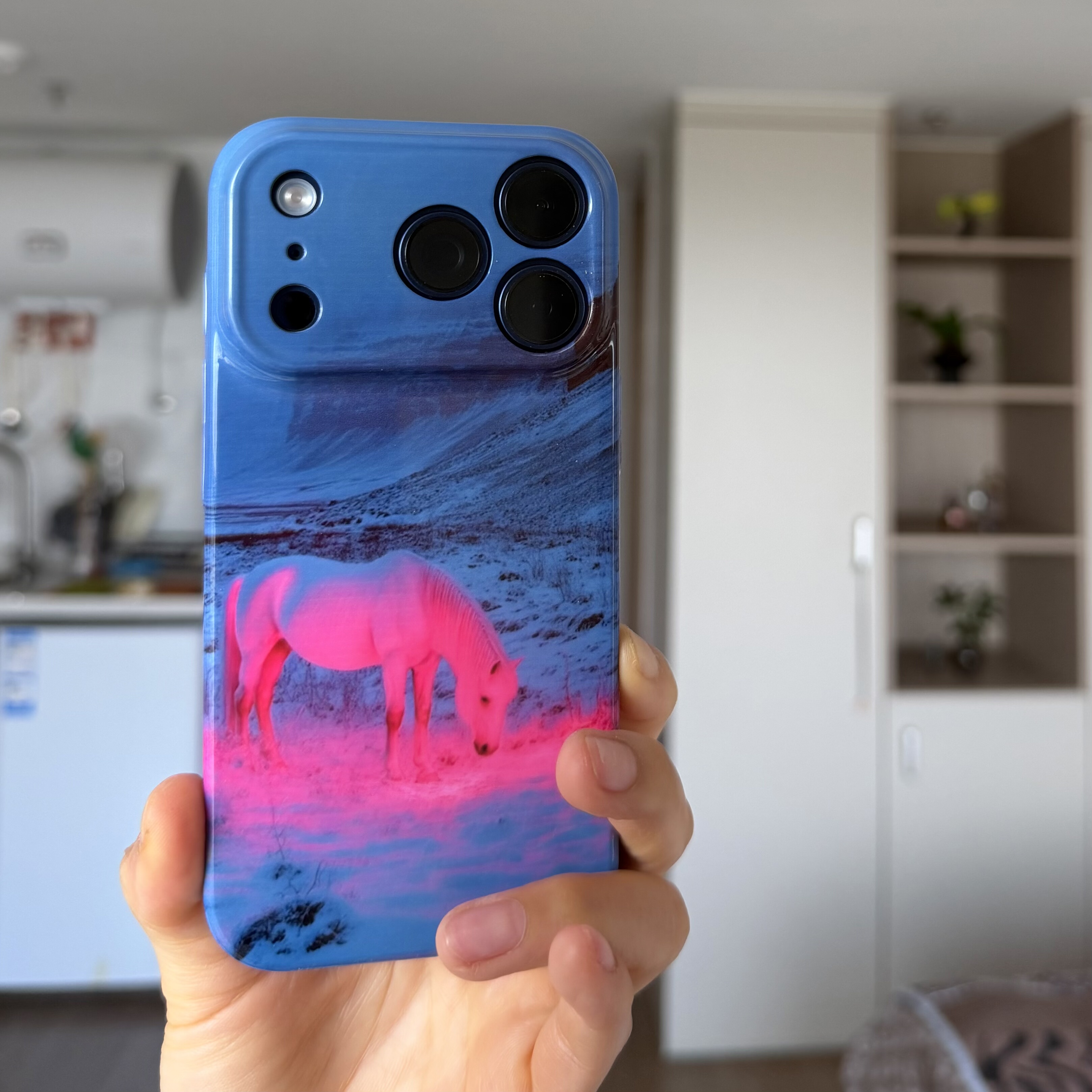 AlienTits 以梦为马奇幻艺术马年祈福新年原创个性创意设计小众防摔适用苹果华为小米定制手机壳